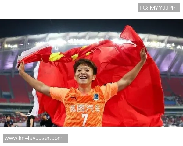 王霜成功通过武体博士资格审核努力追求体育学博士学位的女足明星